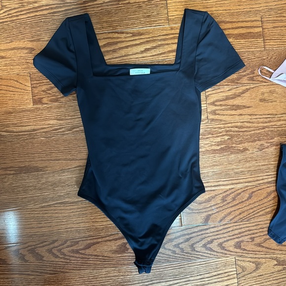Babaton/Aritzia Contour bodysuits - Picture 2 of 7